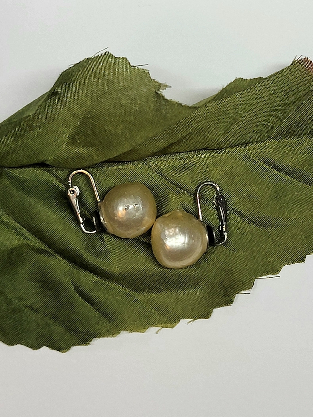 Vintage Kenneth Jay Lane KJL Faux Pearl Clip Earrings Silver Tone Designer Sign